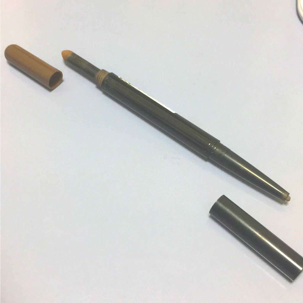 ファッションブロウ スリム アンド ソフト/MAYBELLINE NEW YORK/アイブロウペンシルを使ったクチコミ(1枚目)