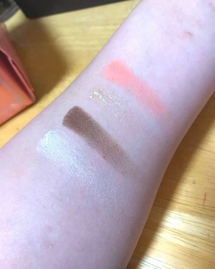 アイシャドウ/ANNA SUI/アイシャドウパレットを使ったクチコミ(2枚目)