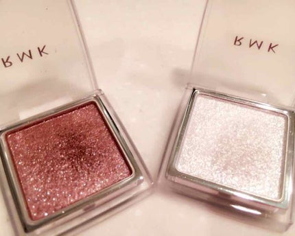 インジーニアス パウダーアイズ N/RMK/単色アイシャドウを使ったクチコミ(1枚目)