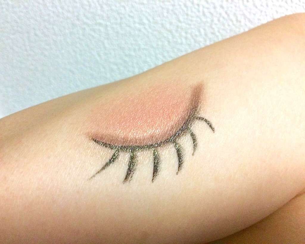 アディクション ザ アイシャドウ/ADDICTION/単色アイシャドウを使ったクチコミ(2枚目)