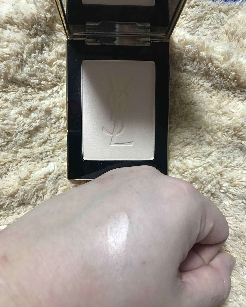 YVES SAINT LAURENT BEAUTE パレット ルミエルディバインのクチコミ「ずっとハイライト難民で
理想のハイライトがなかなか見つけれず、
無駄に色々買ってしまいましたが.....」（3枚目）