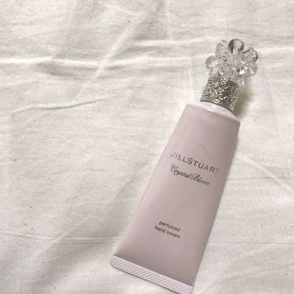 クリスタルブルーム パフュームド ハンドクリーム/JILL STUART/ハンドクリームを使ったクチコミ(1枚目)