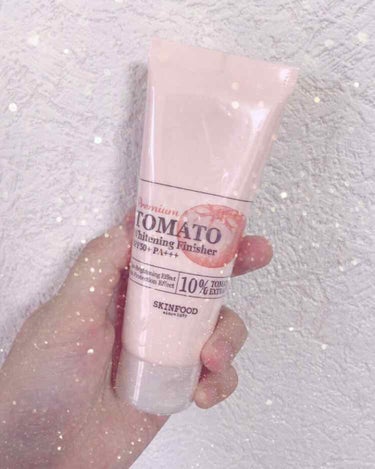 .
#Skinfood の 
#プレミアムトマトブライトニングフィニッシャー 🍅
.
SPF50+ PA+++でUVカットしながら
ブライトニングまでしてくれる
化粧下地👏🏼これは優れもの🤘🏼🍅！（笑）