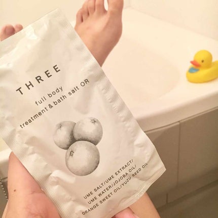 THREE フルボディトリートメント&バスソルトのクチコミ「お友達から貰ったこちら🍊
THREE
フルボディトリートメント&バスソルト
(オレンジ)
.....」(1枚目)