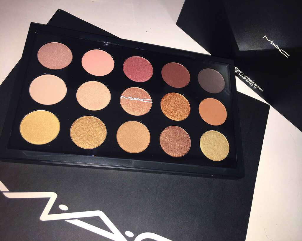 スモール アイシャドウ×15/M・A・C/アイシャドウパレットを使ったクチコミ(1枚目)