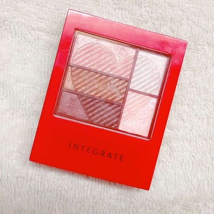 トリプルレシピアイズ/インテグレート/アイシャドウパレットを使ったクチコミ(1枚目)