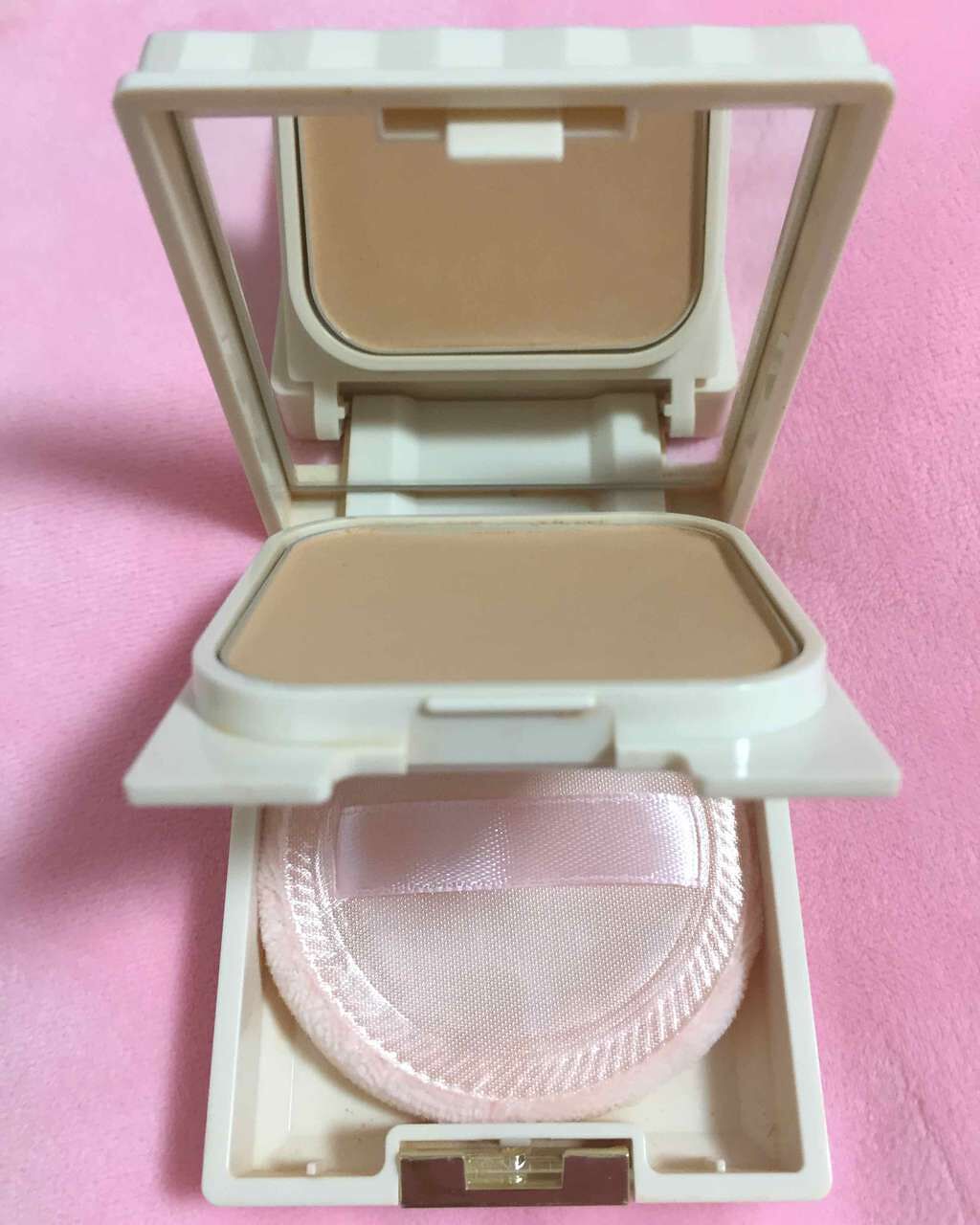 ブレスドナチュラルファンデーション/キャンメイク/パウダーファンデーションを使ったクチコミ（3枚目）