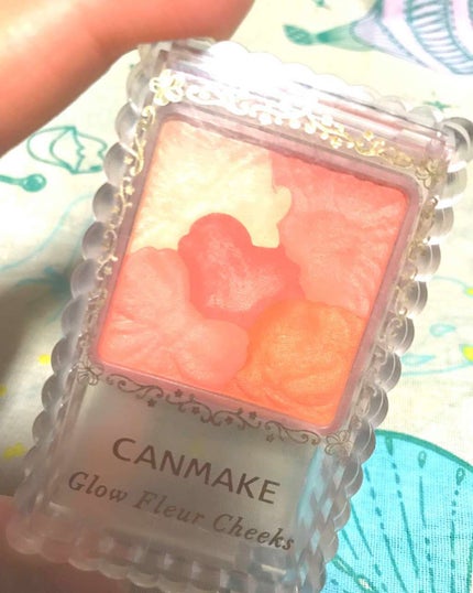 グロウフルールチークス/キャンメイク/パウダーチークを使ったクチコミ(1枚目)
