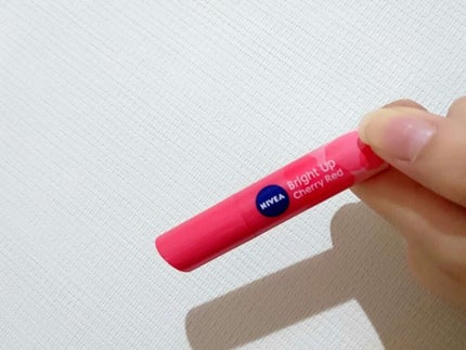 モイストピュアカラーリップ/ニベア/リップクリームを使ったクチコミ(1枚目)