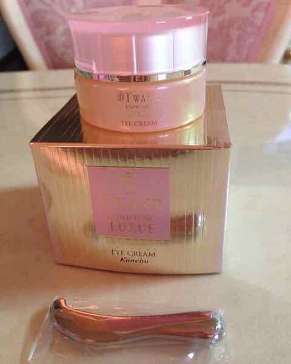 エスティチュード ラグジェ アイクリーム/TWANY/アイケア・アイクリームを使ったクチコミ（1枚目）