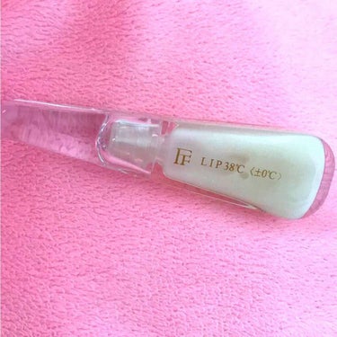 LIP 38℃ 〈plus minus0℃〉ネット販売限定品


こちらのリップは透明感が欲しい唇にオススメです。透明なお色で使ってから一週間経ちましたが付けたはじめた当時から比べるとかなり唇の縦じわが