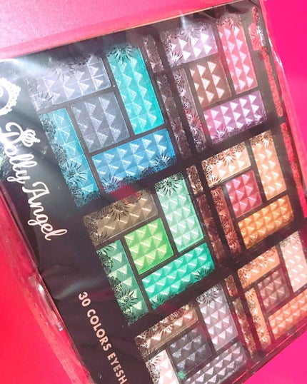 30COLORSEYESHADOWPALETTE/Dolly Angel/アイシャドウパレットを使ったクチコミ(1枚目)