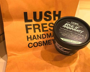 LUSHのフェイス&ボディマスク / パワーマスク SPを購入しました😇💓

サイズは小さめので自分の肌に合ってるかしっかり確認してから大きいサイズ買おうかなと思っています(ᵔᴥᵔ)❤️

まず、使って