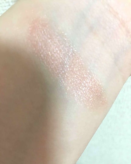 MAYBELLINE NEW YORK カラーインク シャドウのクチコミ「こちらも日曜日にセルレで購入しました!
500円くらいだったかな?色はPK-1番です✨
かわい.....」(3枚目)