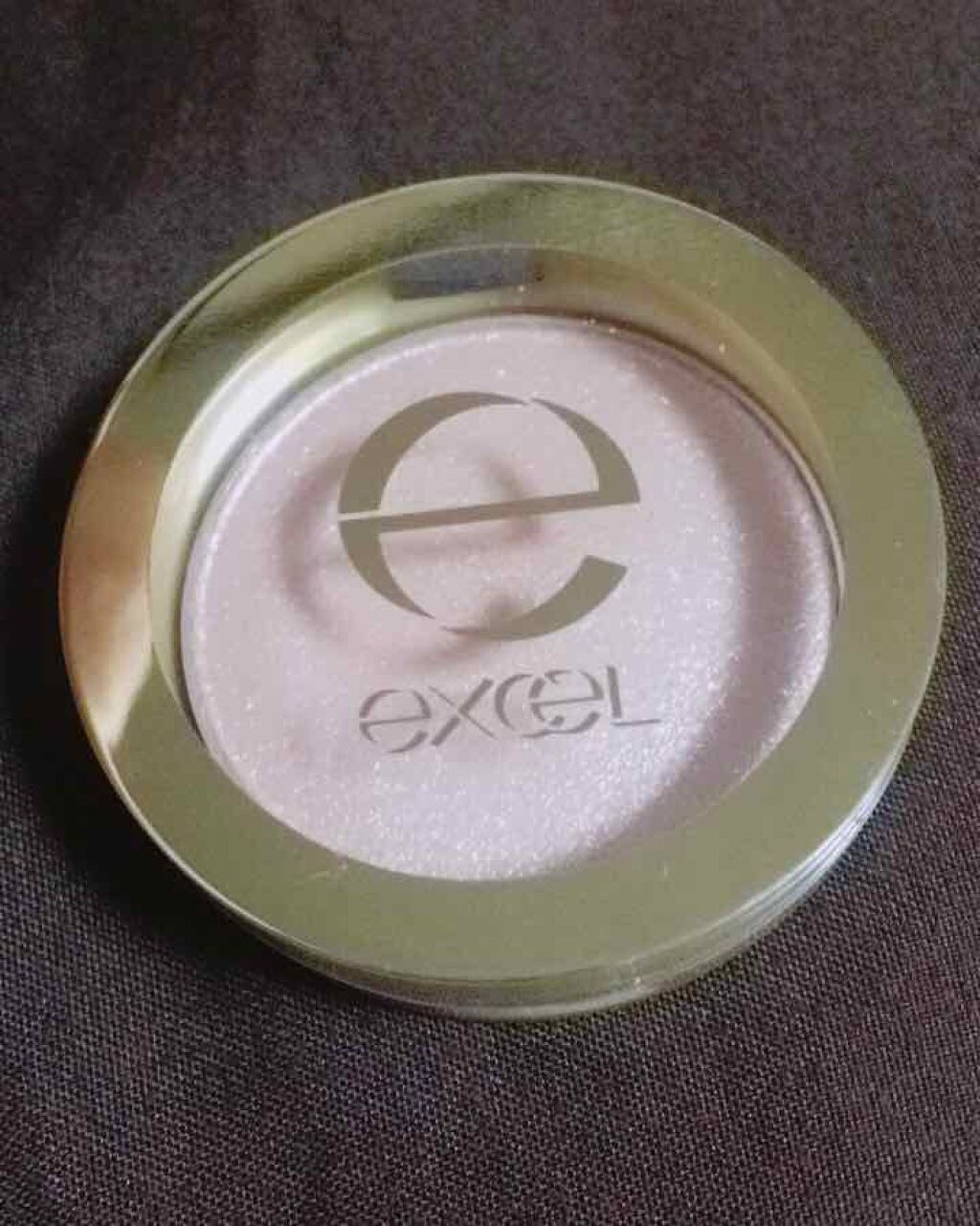 シャイニーシャドウ N/excel/単色アイシャドウを使ったクチコミ(1枚目)