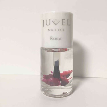 #JUVEL
#NailOil
#rose

ネイルオイルです💅✨
中に小さなお花が入っていて付けたときにいい匂いがします🌷
付け心地はオイルそのままですがベタベタもせず爪に潤いを与えてくれます！