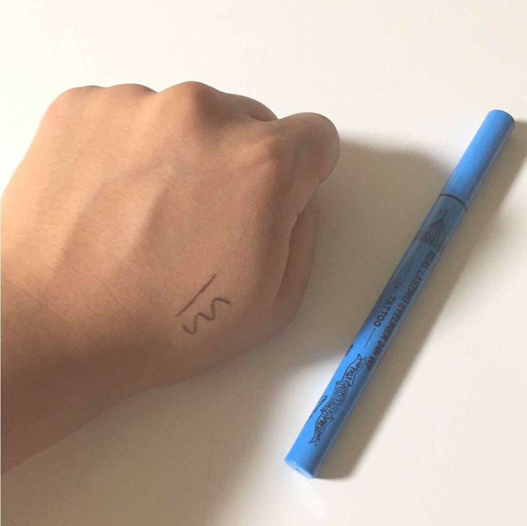 リアルラスティングアイライナー24hWP/K-パレット/リキッドアイライナーを使ったクチコミ(2枚目)