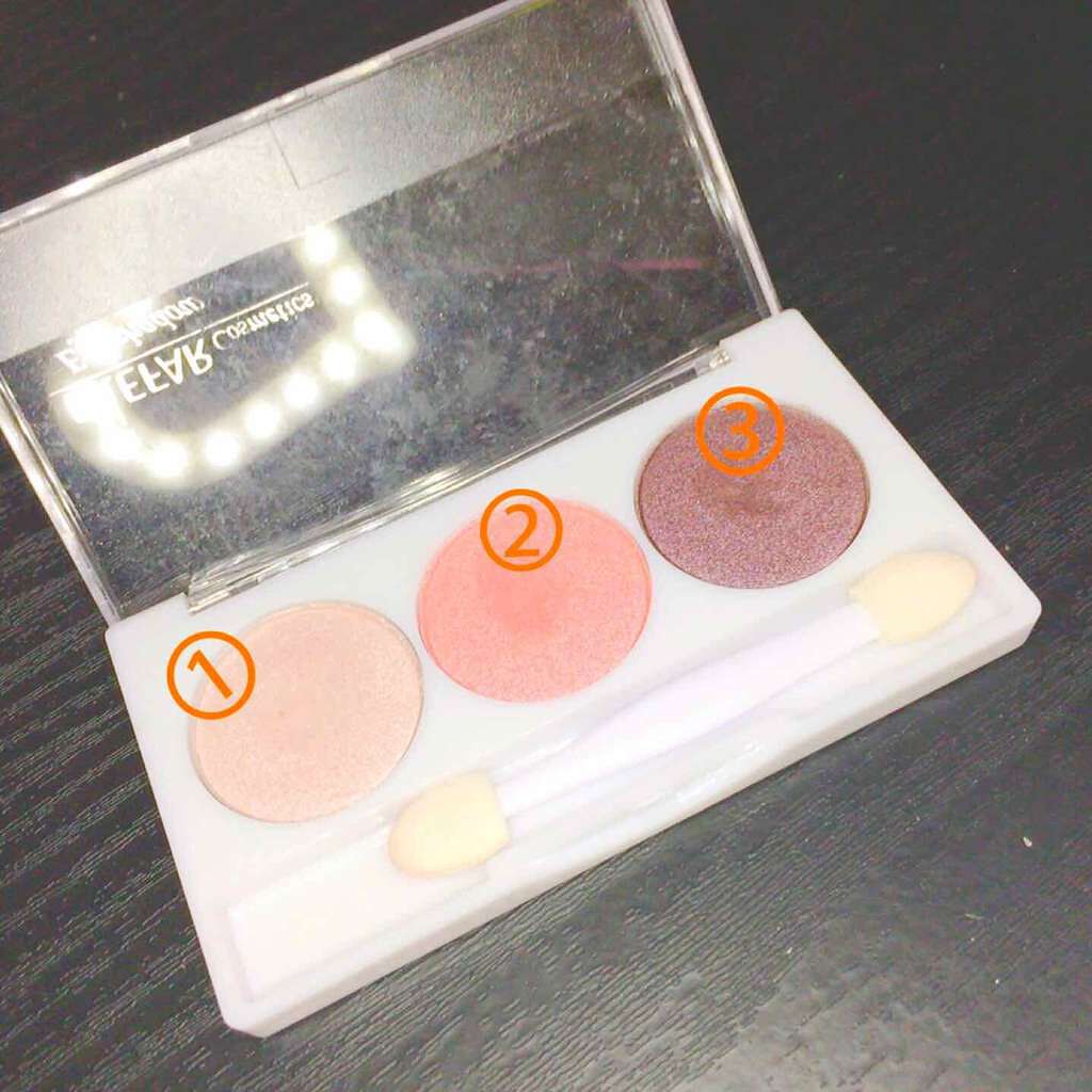 エルファー プロフェッショナル アイシャドウ/DAISO/アイシャドウパレットを使ったクチコミ(1枚目)