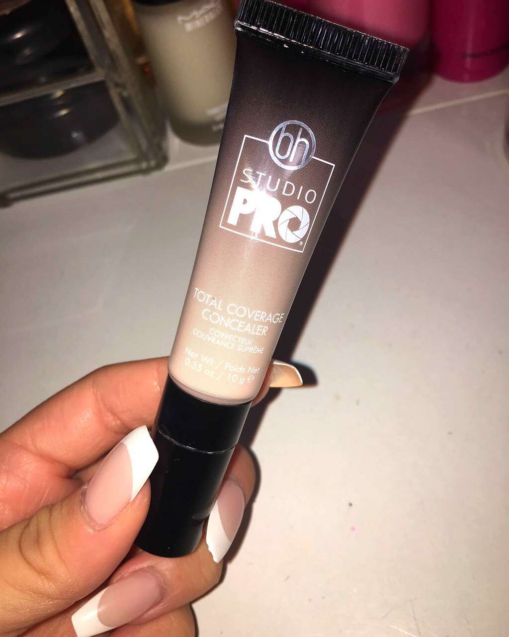 Studio Pro Total Coverage Concealer/bh cosmetics/クリームコンシーラーを使ったクチコミ(1枚目)