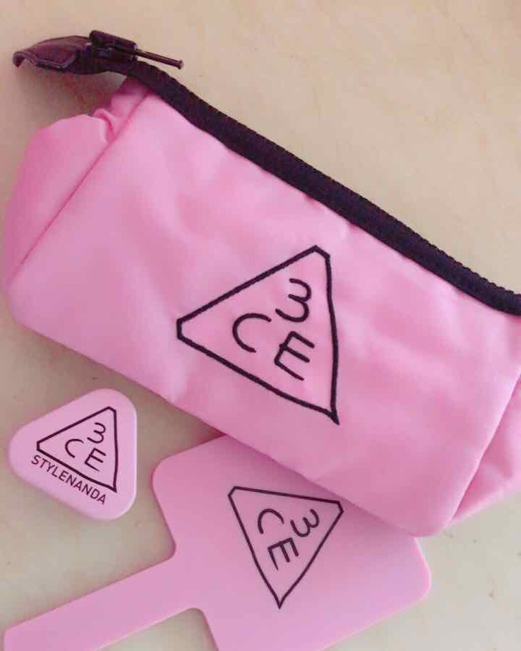 3CE スクエア ミニ ハンドミラー/3CE/その他化粧小物を使ったクチコミ(1枚目)