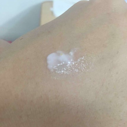 コエンリッチ ナイトリニュー ハンドクリーム (旧)/コエンリッチQ10/ハンドクリームを使ったクチコミ(2枚目)