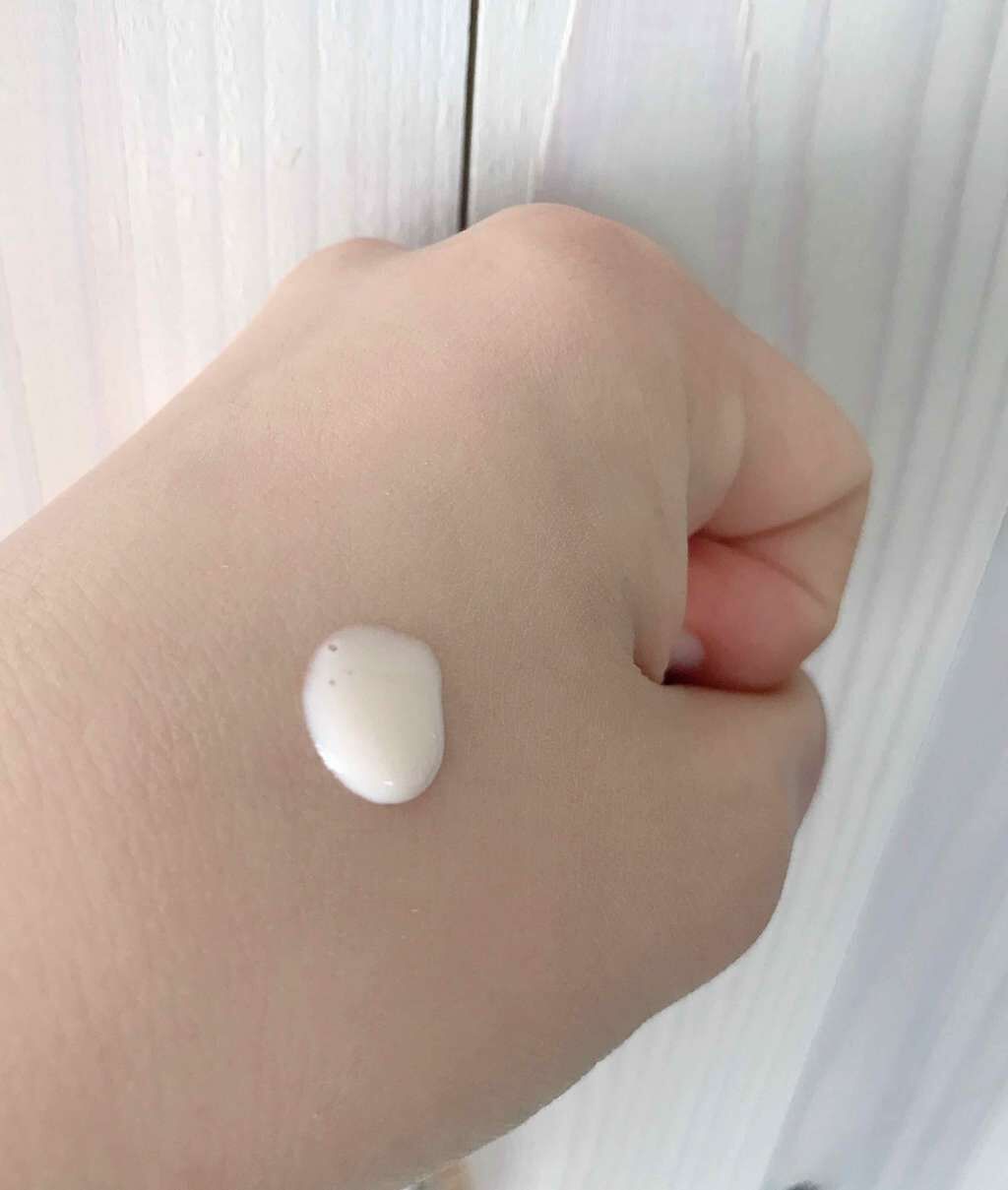 モイスチュアライジング ファンデーション プライマー S/PAUL & JOE BEAUTE/化粧下地を使ったクチコミ(3枚目)