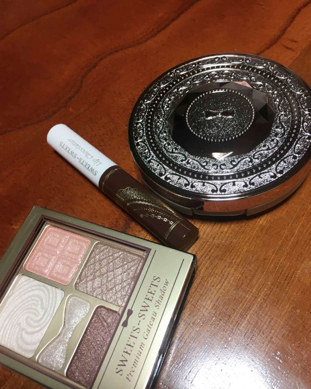 プレミアムガトーシャドウ/スウィーツ スウィーツ/アイシャドウパレットを使ったクチコミ(1枚目)