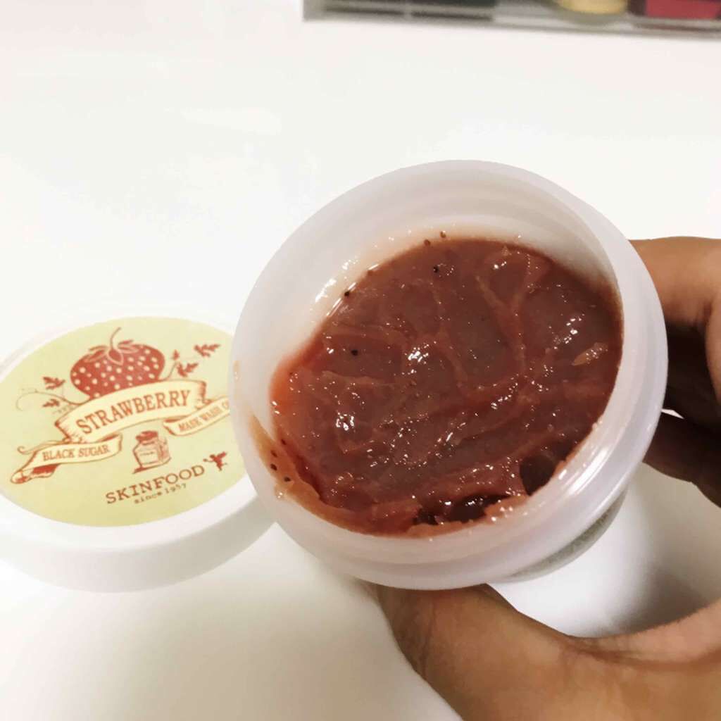 アラフィフっす💋 on LIPS 「☆スキンフードブラックシュガーストロベリーマスクウォッシュオフ..」(2枚目)