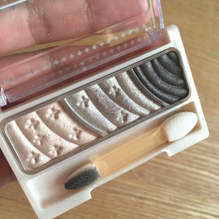 トーンアップアイシャドウ/CEZANNE/アイシャドウパレットを使ったクチコミ(2枚目)