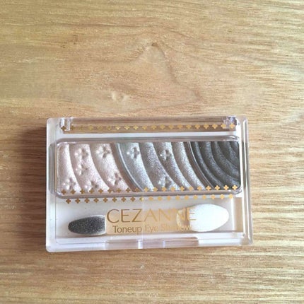 トーンアップアイシャドウ/CEZANNE/アイシャドウパレットを使ったクチコミ(1枚目)