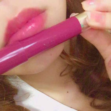 💜REVLON バームステイン
                                        No.05 クラッシュ💜

昨年発売時のぶどう色という
触れ込みに惹かれ購入しました。
N