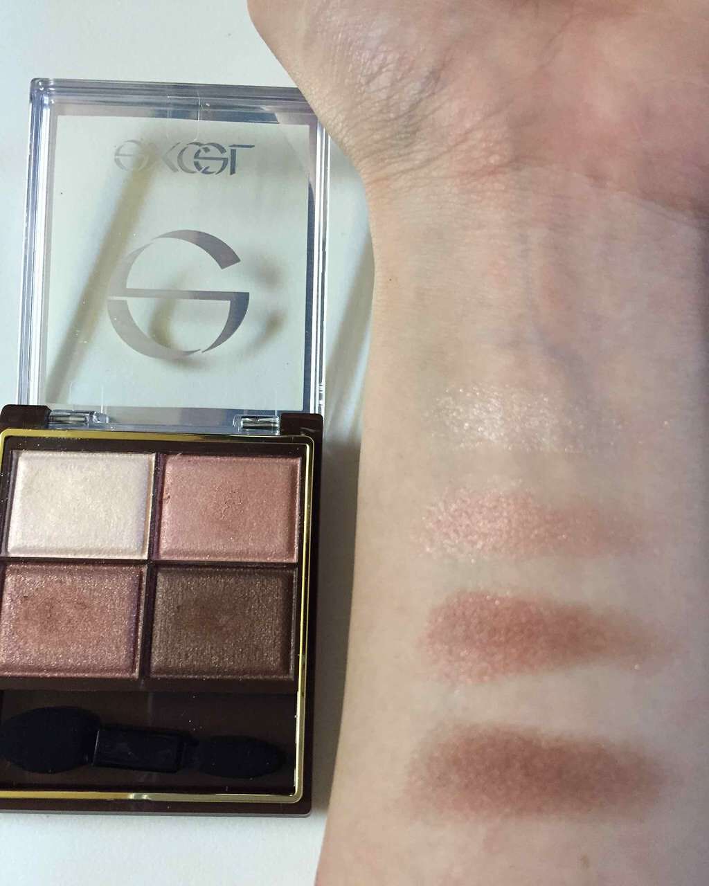 スキニーリッチシャドウ/excel/アイシャドウパレットを使ったクチコミ(3枚目)