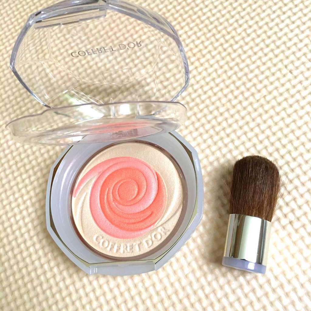 スマイルアップチークス/コフレドール/パウダーチークを使ったクチコミ(1枚目)