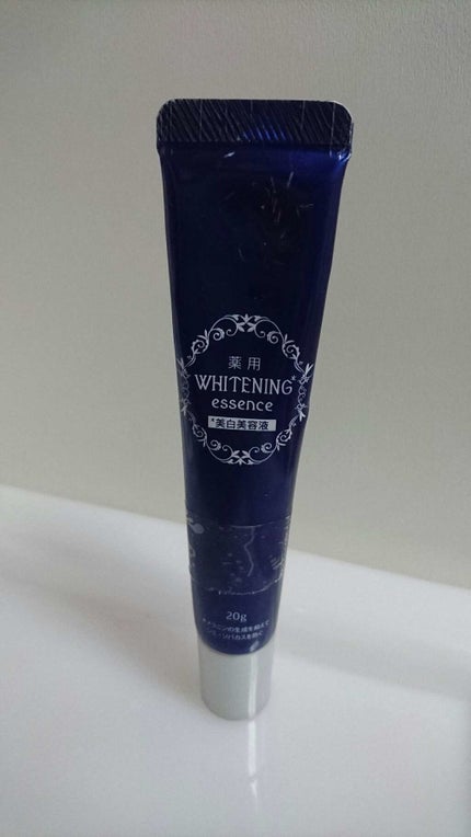 薬用美白 美容液 / DAISO