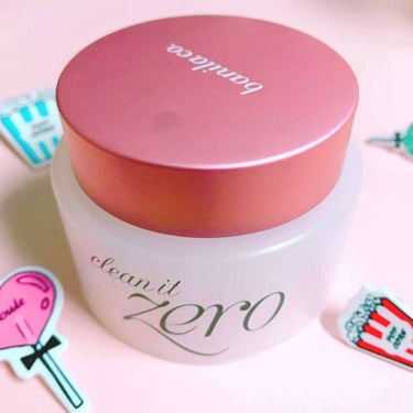 banila co.のclean it zero💓クレンジングです☺
お湯で落とすタイプのコスメもすごく綺麗に落としてくれます✨
テクスチャはバターみたいな感じ？スパチュラが付属しているので取りやすいで