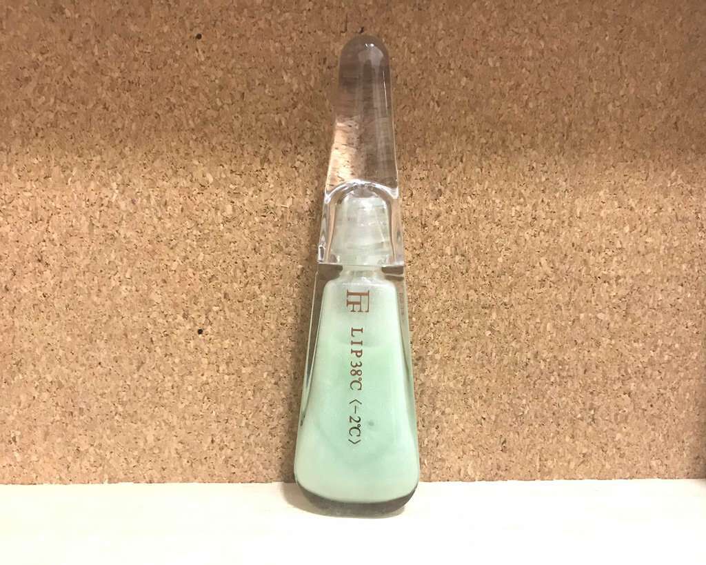 38°C / 99°F リップトリートメント (リップ美容液)/UZU BY FLOWFUSHI/リップケアを使ったクチコミ（1枚目）