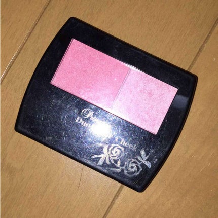 エルファー プリンセスデュオカラーチーク A/DAISO/パウダーチークを使ったクチコミ(1枚目)