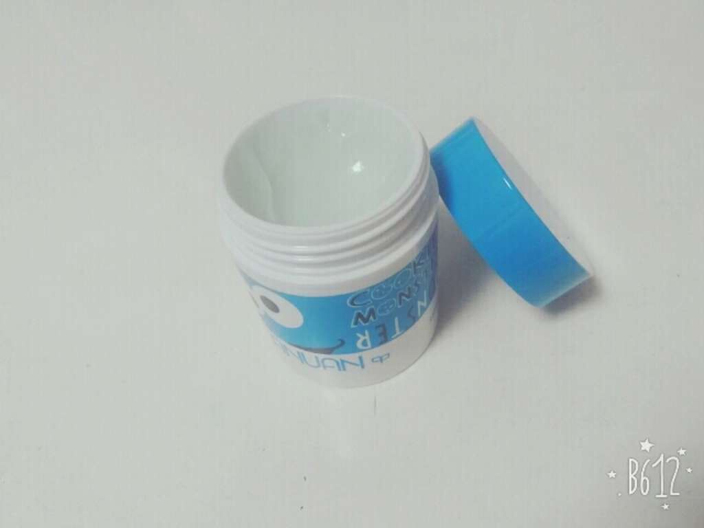 マニュアン/カシー ボザール マニュアン/ハンドクリームを使ったクチコミ（2枚目）