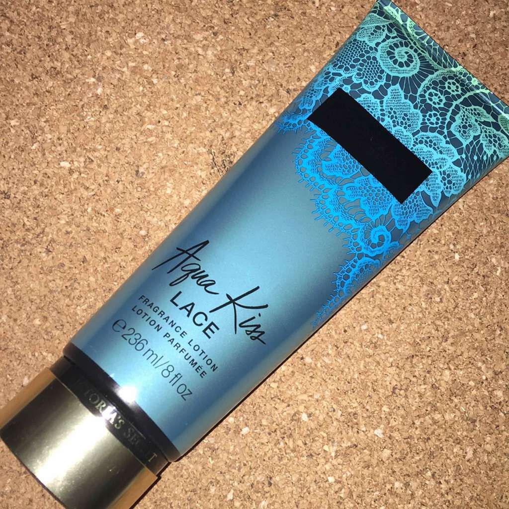 ともこ。2 on LIPS 「ビクトリアズシークレットアクアキスLACEのボディーローション..」(1枚目)