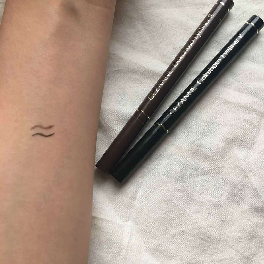 極細 アイライナーR/CEZANNE/リキッドアイライナーを使ったクチコミ(1枚目)