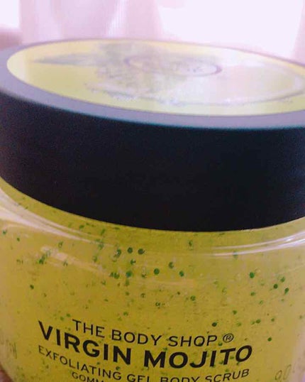 THE BODY SHOP ボディスクラブ ヴァージンモヒートのクチコミ「とにかく香りが好きでした😊
足裏のざらつき、膝や肘の黒ずみもキレイに取ってくれました✨
来年の.....」(1枚目)