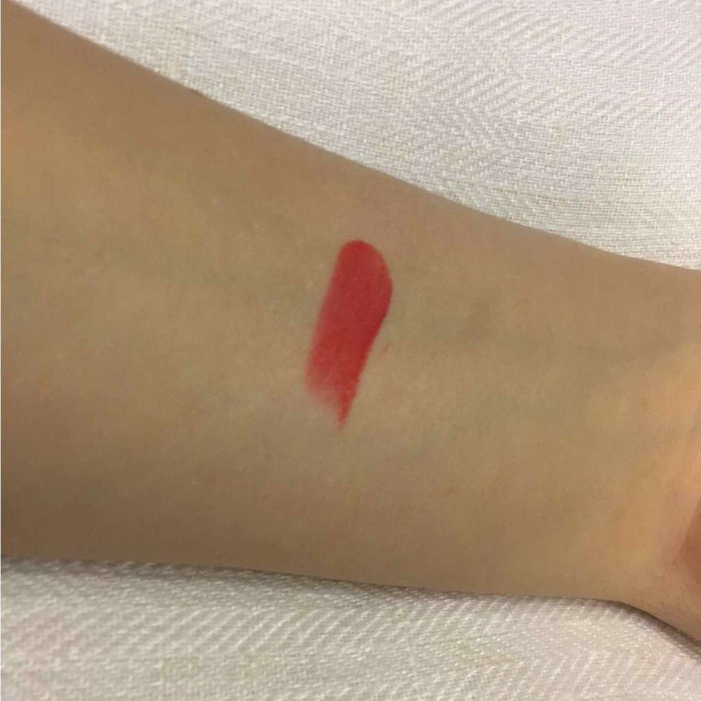 ウルトラ HD ジェル リップカラー/REVLON/口紅を使ったクチコミ(2枚目)