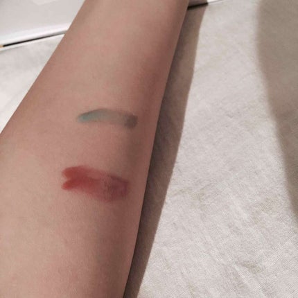 ユイルカレス/ロレアル パリ/リップグロスを使ったクチコミ(2枚目)