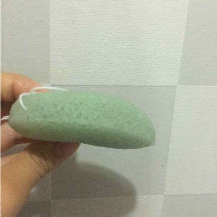 天然こんにゃくパフ/DAISO/その他スキンケアグッズを使ったクチコミ(2枚目)