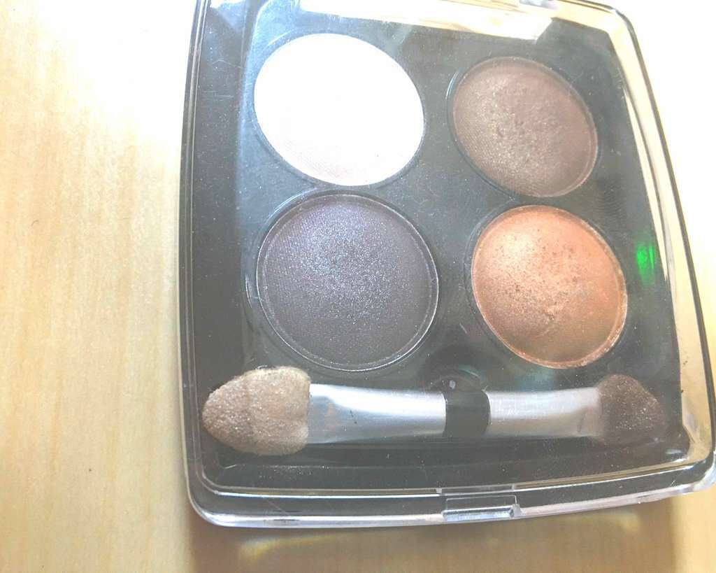 エルファー パールインアイシャドウ/DAISO/アイシャドウパレットを使ったクチコミ(1枚目)