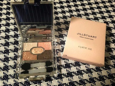 リボンクチュール アイズ/JILL STUART/パウダーアイシャドウを使ったクチコミ（1枚目）