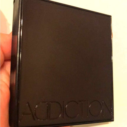 ADDICTION パーフェクト コンシーラー コンパクトのクチコミ「【ADDICTION】
⭐︎パーフェクトコンシーラーコンパクト 5g
左上 明るい   右.....」(1枚目)