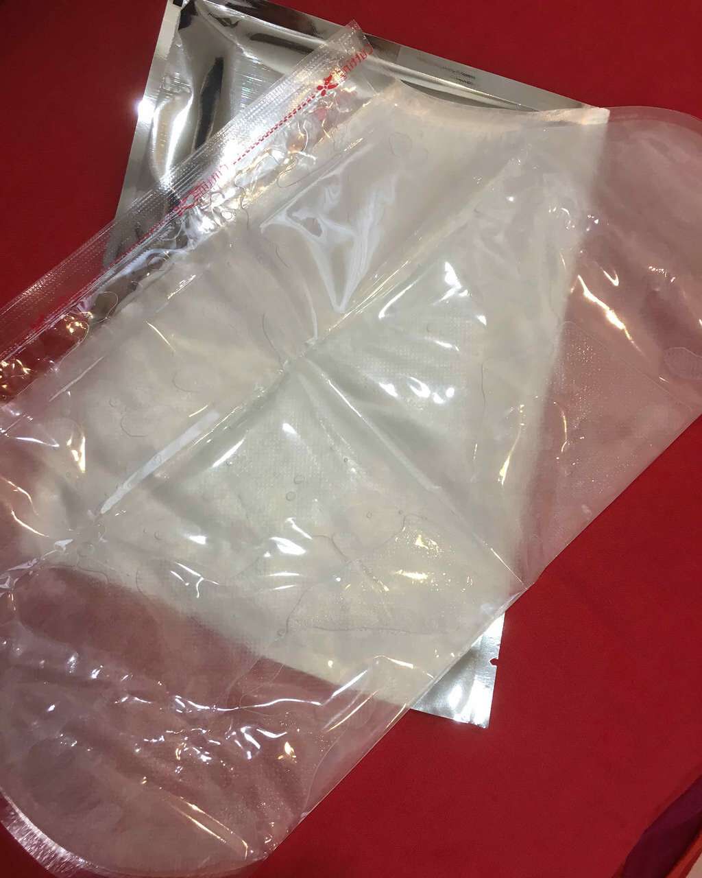 かえで on LIPS 「1時間袋に足を入れて、水で流すと、私の場合は3日後に足裏が脱皮..」(3枚目)