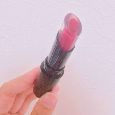 Viseeのクリスタルデュオリップスティック💄
RD462です！

色味は、ボルドーっぽくてこれからの季節に取っても使えそうな感じです😍
発色も良き◎

塗った時はハーブ？みたいな薬用リップみたいな匂い