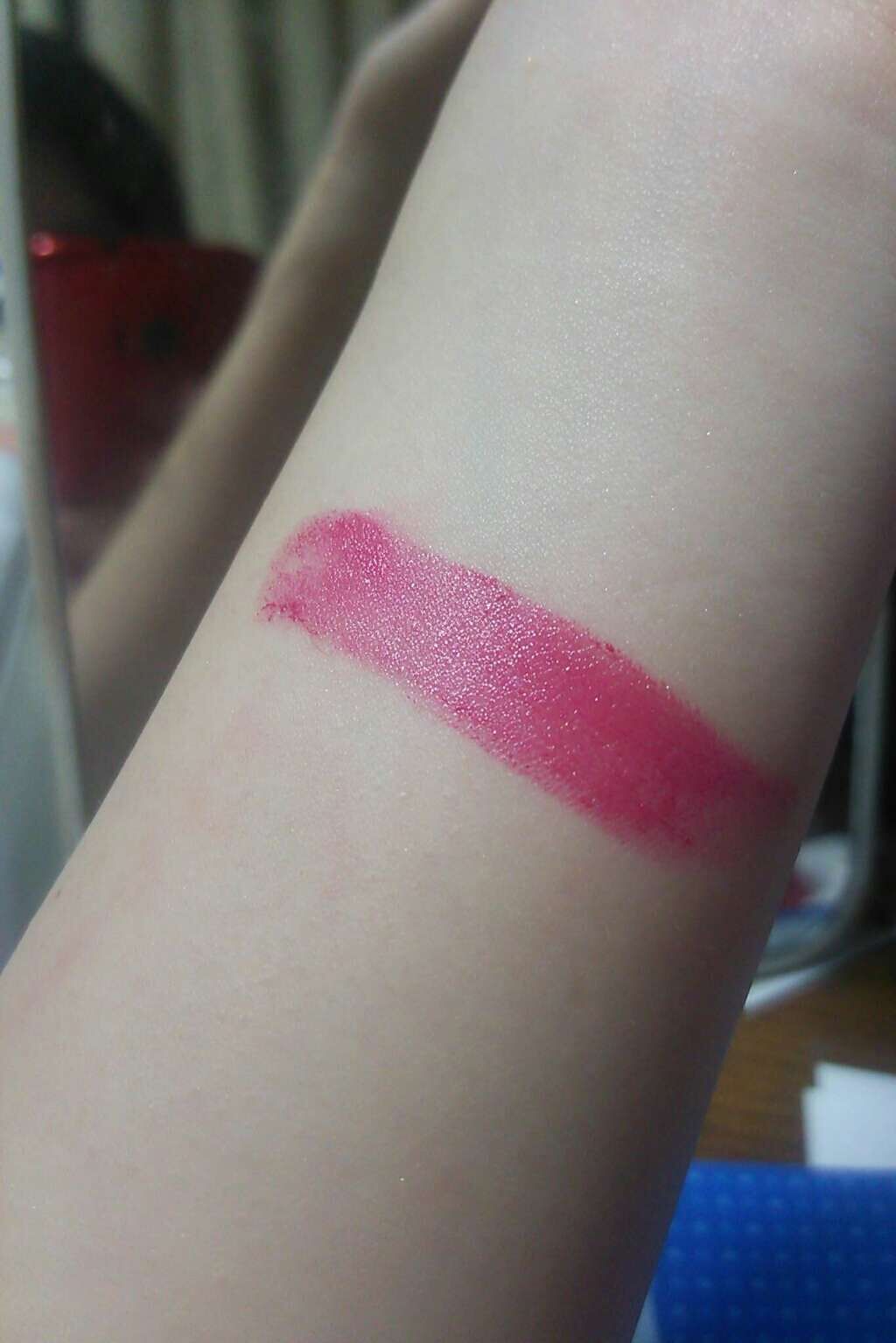 ウォーター シャイニー ミルキー/MAYBELLINE NEW YORK/口紅を使ったクチコミ(1枚目)